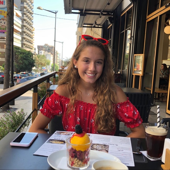 Meet the models - Picture 4 of 5